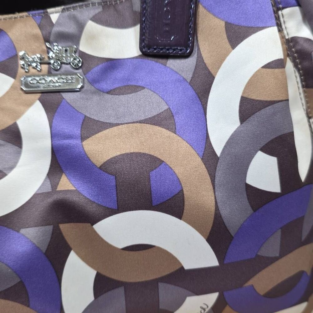 Coach Madison Optic Chain-link Maggie Shoulder Bag - Picture 4 of 16